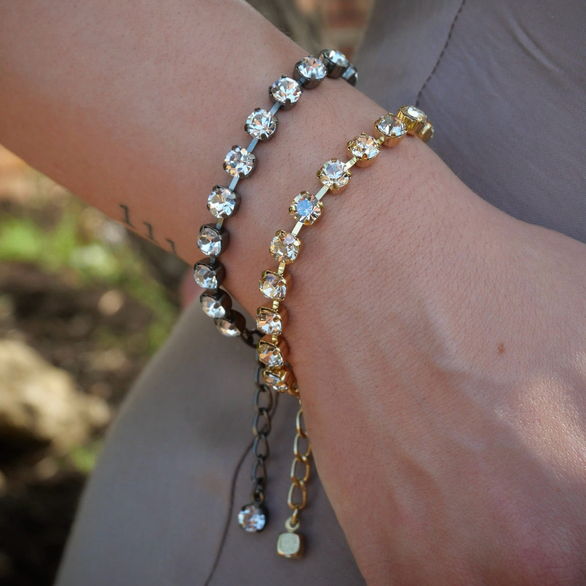 Aurora Mini Rocks Bracelet - Crystal & Pearls - Black Matte