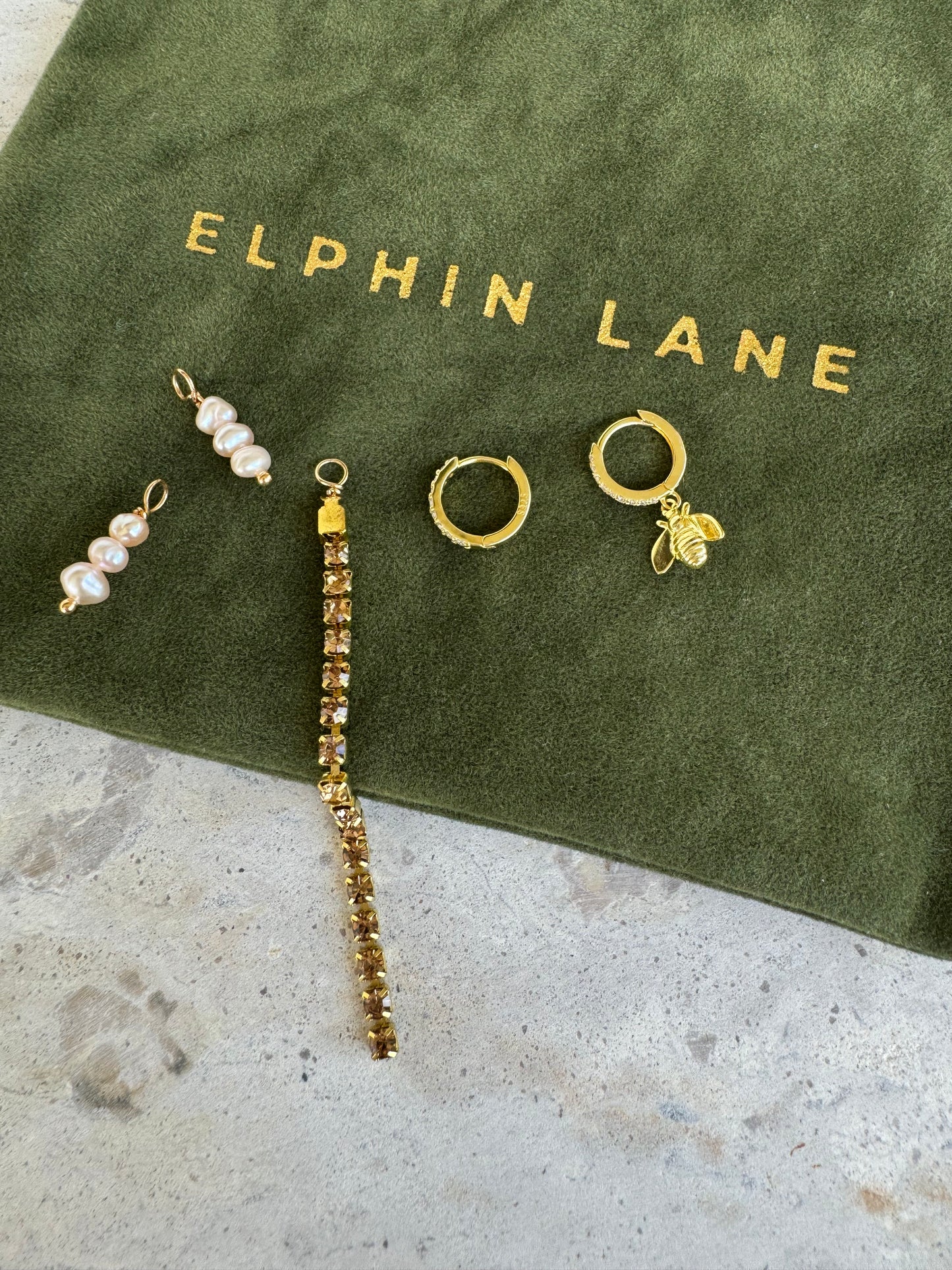 Elphin Trinkets - Queen Bee Huggies